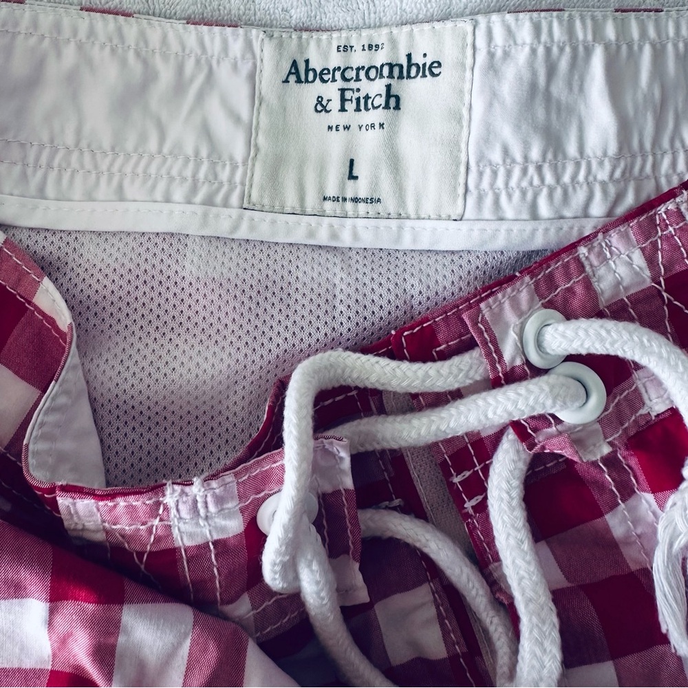 Preowned Abercrombie & Fitch Men’s Swimming Red White Plaid Logo Sz Large - Picture 4 of 4